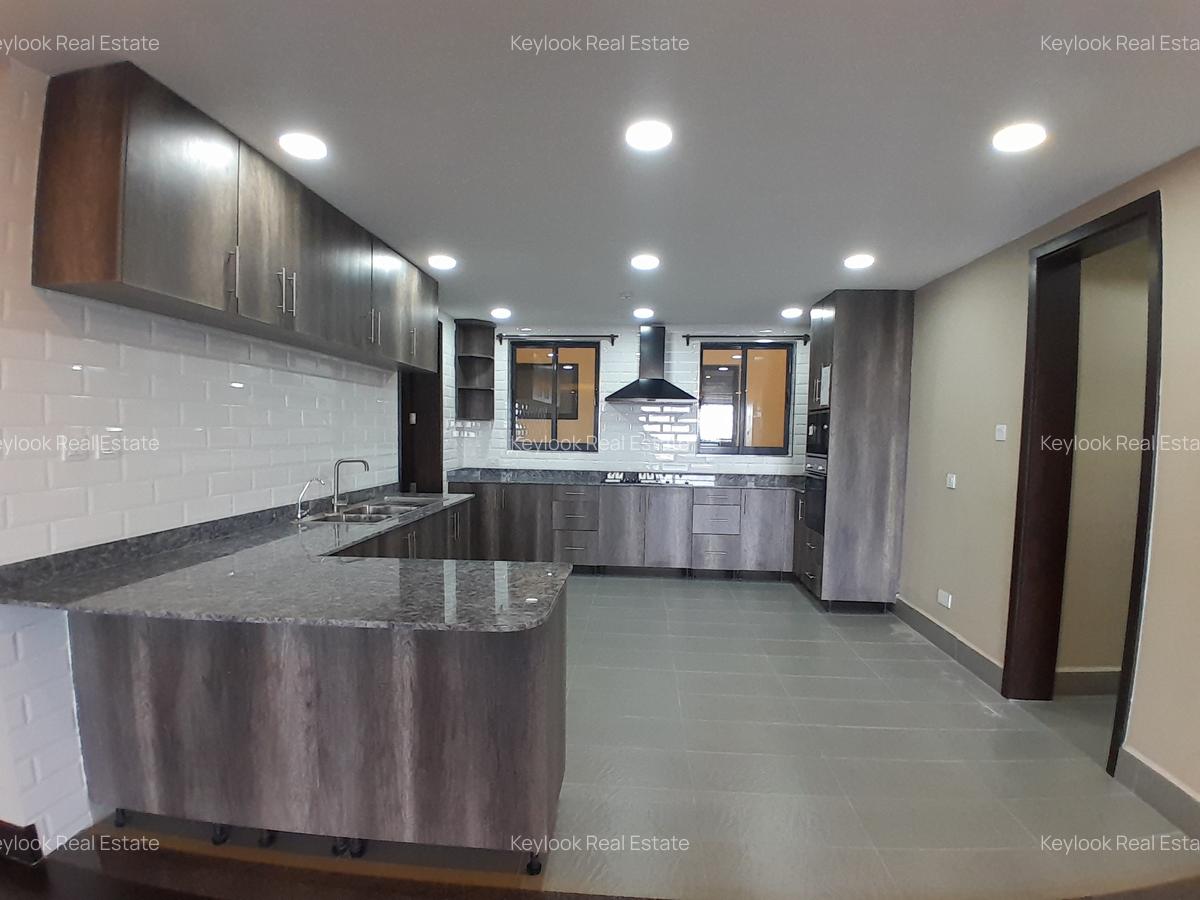 4 Bed Apartment with En Suite at Lavington - 7