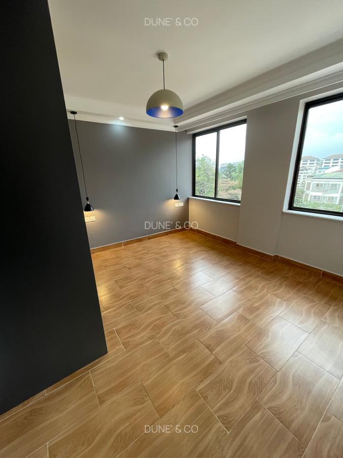 2 Bed Apartment with En Suite in Westlands Area - 12