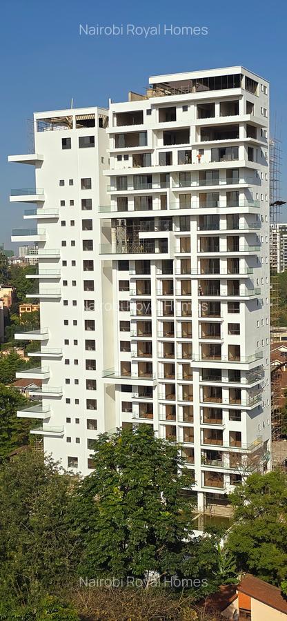 3 Bed Apartment with En Suite at Riverside Drive - 3