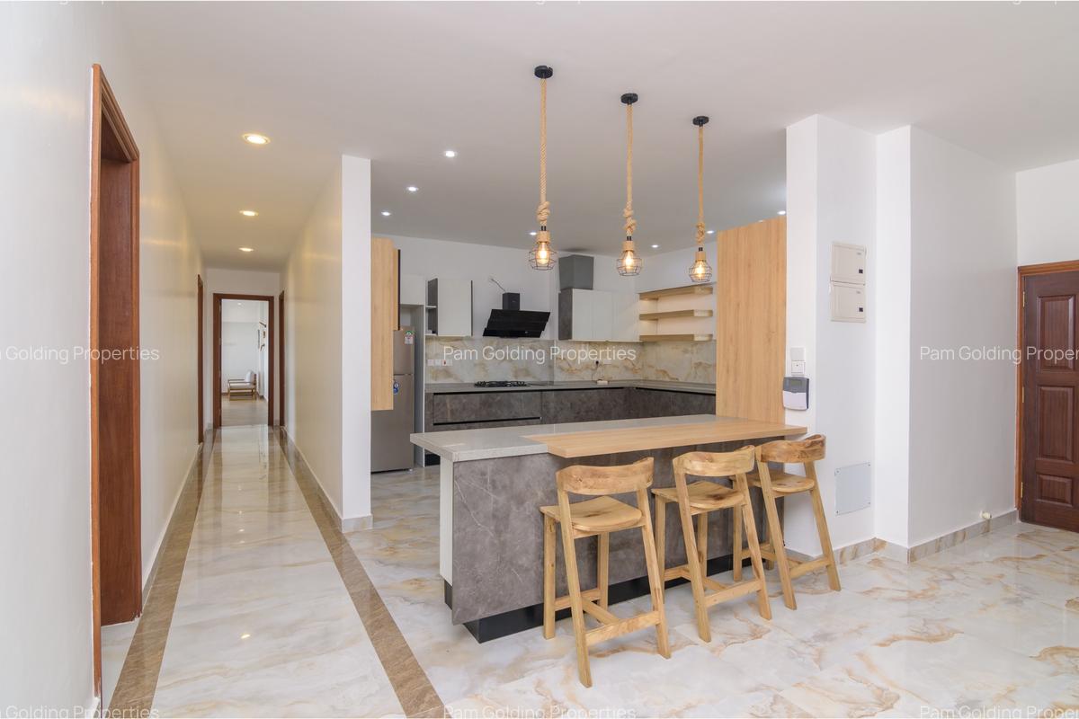 Serviced 4 Bed Apartment with En Suite in Kizingo - 4