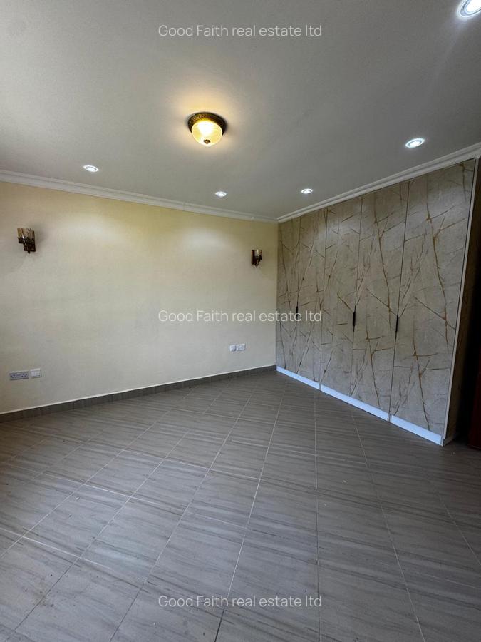 4 Bed Townhouse with En Suite in Karen - 9