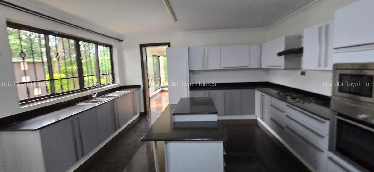 5 Bed House with En Suite at Runda Road - 18