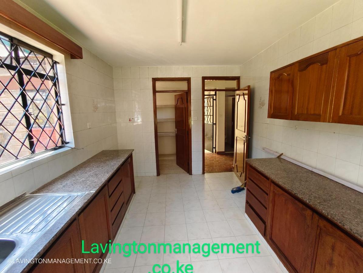 4 Bed Townhouse with En Suite at Lavington Green - 5