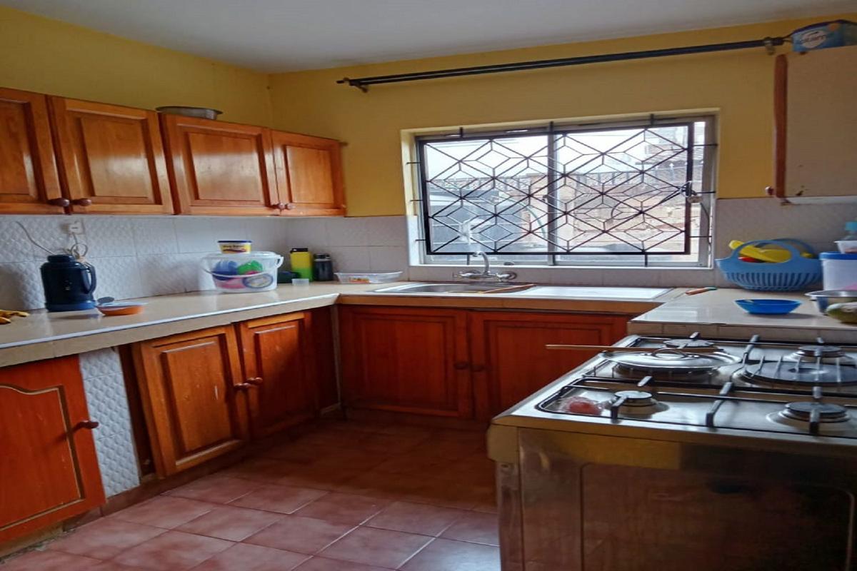 4 Bed Townhouse with En Suite in Embakasi - 5