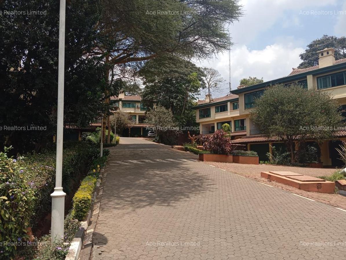 3 Bed Townhouse with En Suite at Grevillea Grove - 10