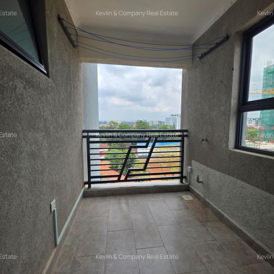 2 Bed Apartment with En Suite in Westlands Area - 11