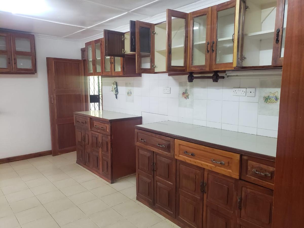 3 Bed House with En Suite at Karen - 6