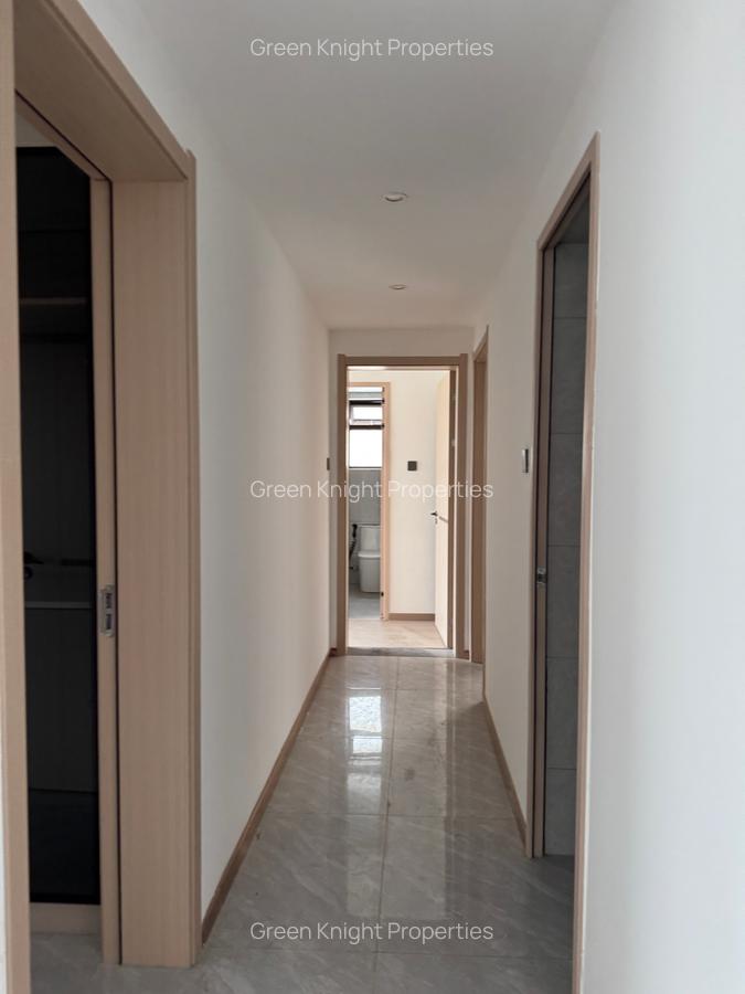 Serviced 2 Bed Apartment with En Suite in Riverside - 10