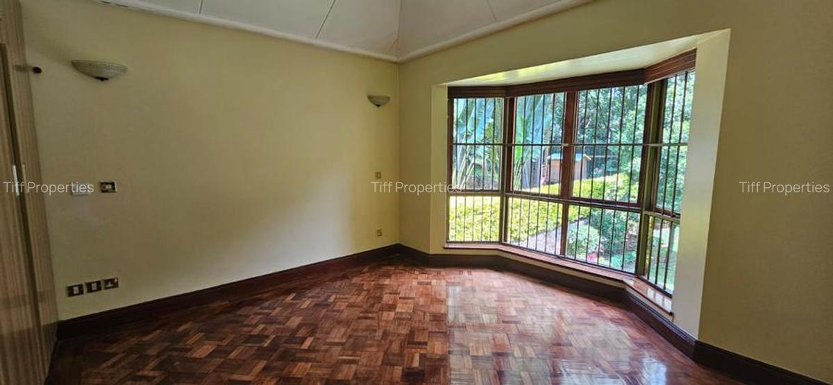 4 Bed Townhouse in Runda - 12