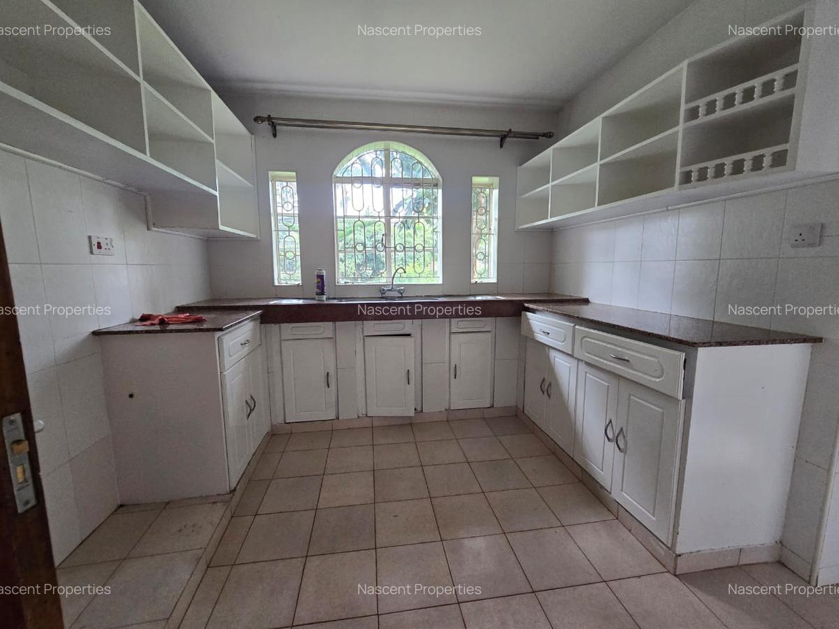 5 Bed House with En Suite in Kitisuru - 12