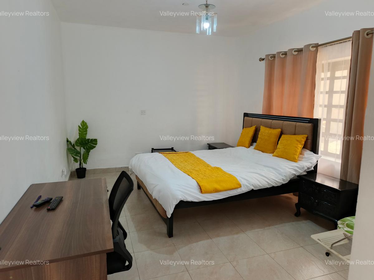 1 Bed Villa with En Suite at Lavington - 3