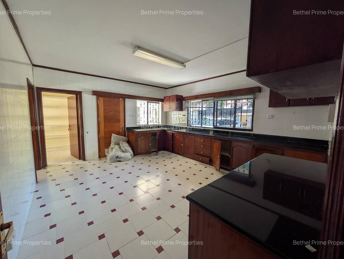 4 Bed House with Staff Quarters in Thigiri - 10