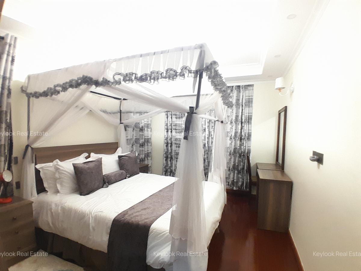 1 Bed House with En Suite at Lavington - 12