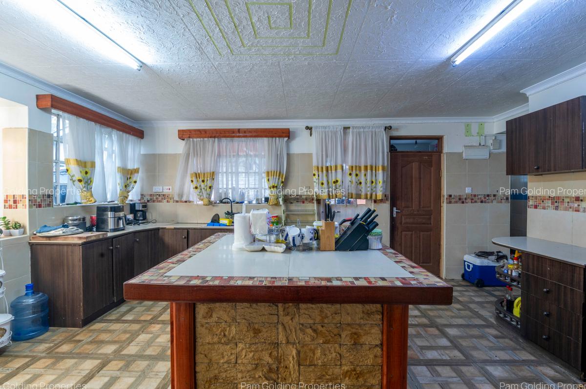 5 Bed House in Syokimau - 8