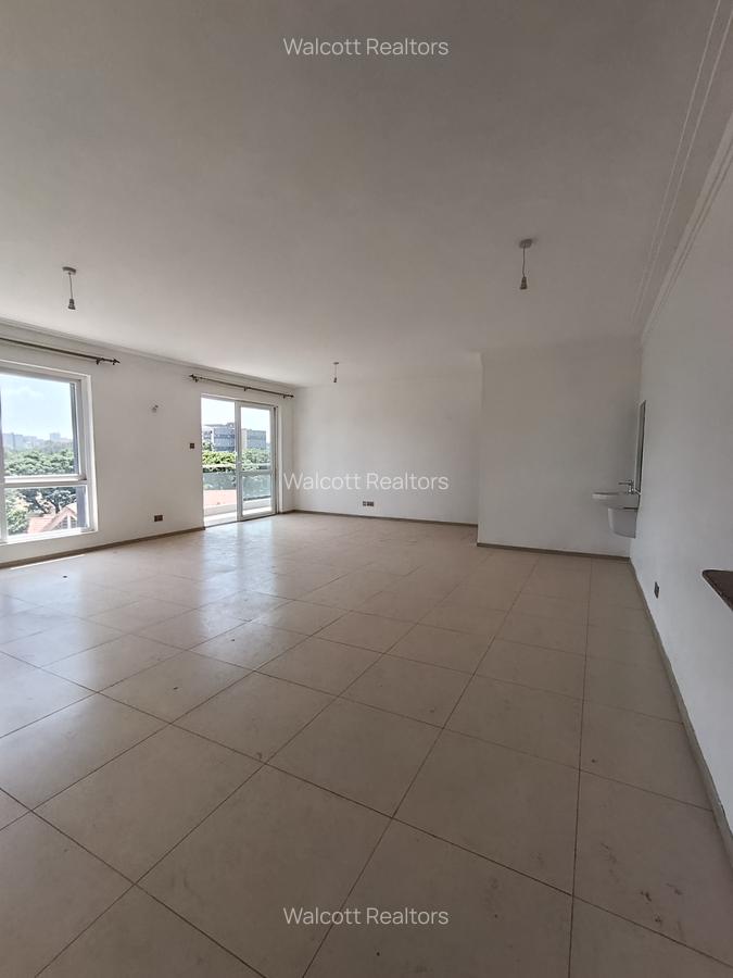 Studio Apartment with En Suite in Westlands Area - 16