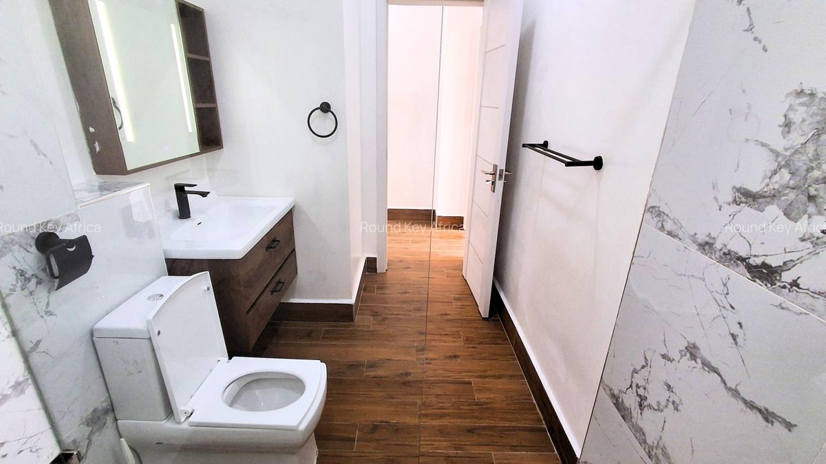 Serviced 2 Bed Apartment with En Suite at Mbaazi Close - 5