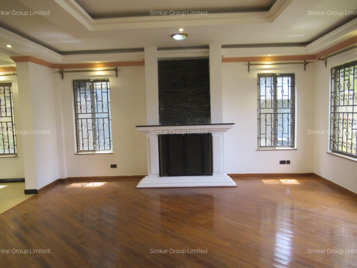 4 Bed Townhouse with En Suite at Westlands - 7