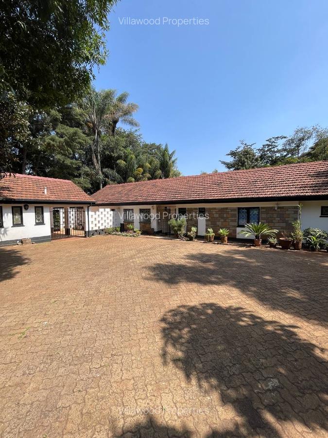 4 Bed House with En Suite in Kyuna - 2