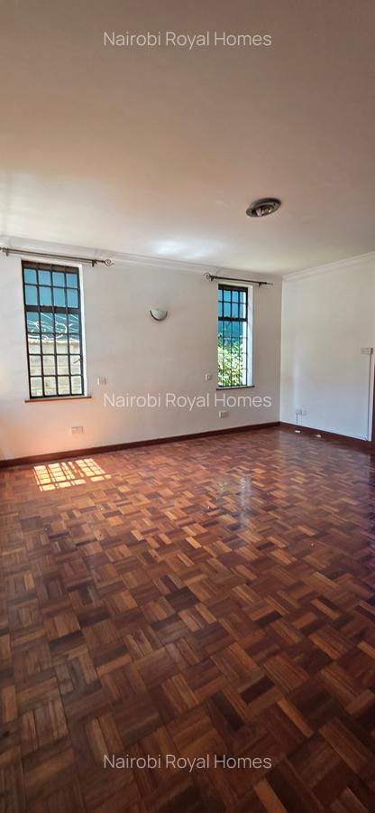 4 Bed House with En Suite at Convent Drive - 9