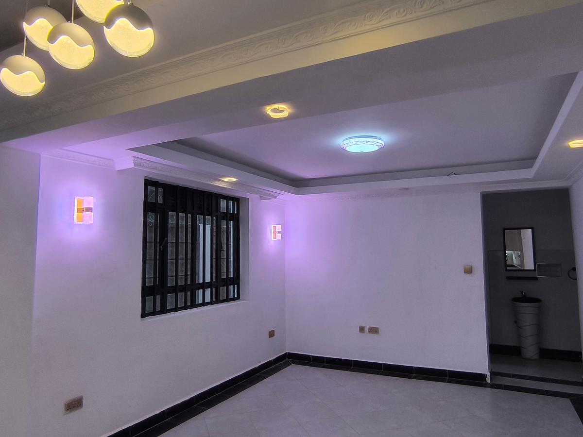 7 Bed Townhouse with En Suite at Kenyatta Road - 4