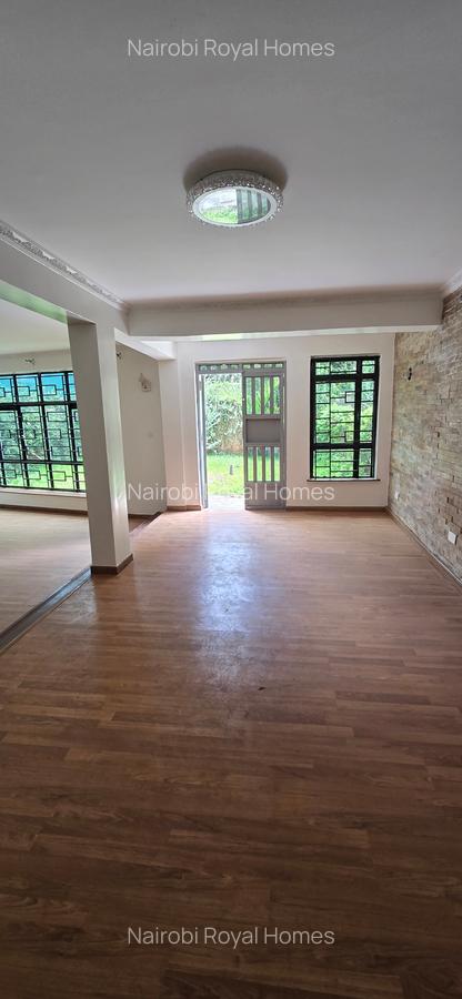 5 Bed Townhouse with En Suite at Off Convent Drive - 20