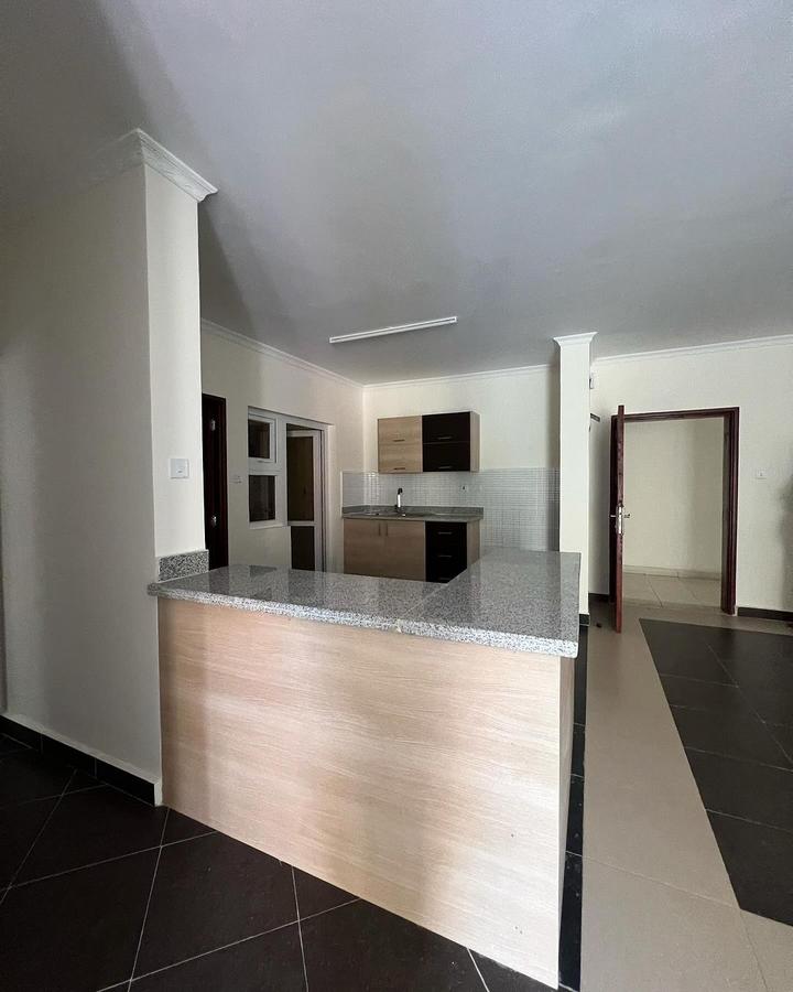 2 Bed Apartment with En Suite at Hatheru Road - 6