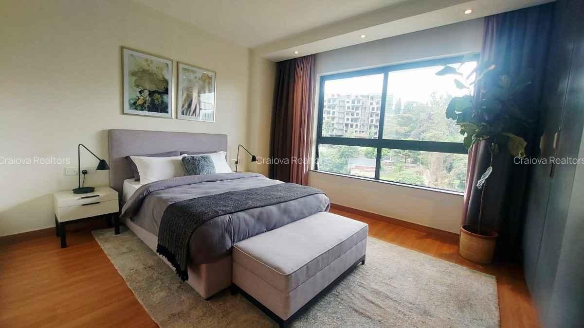 3 Bed Apartment with En Suite at Riverside Drive - 3
