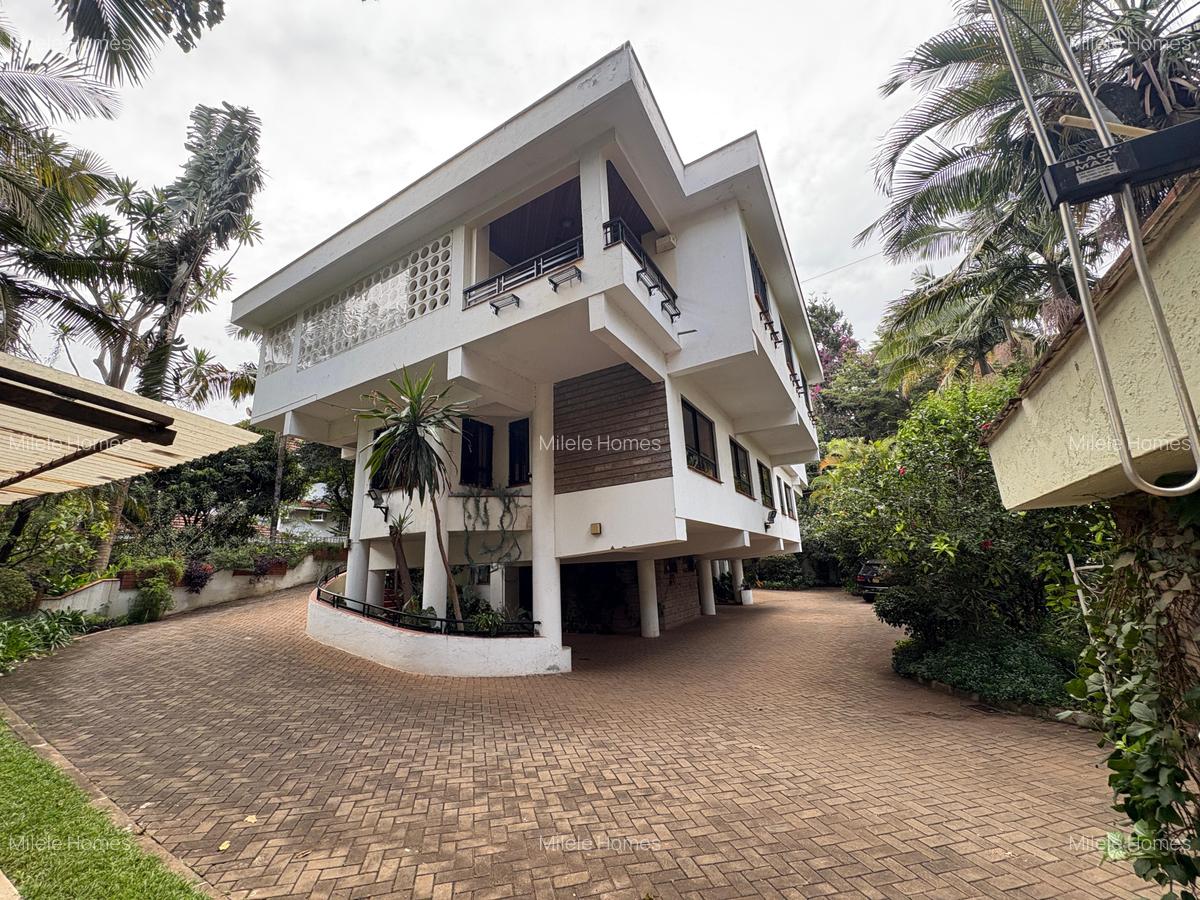 3 Bed Villa with En Suite at Matundu Lane - 1