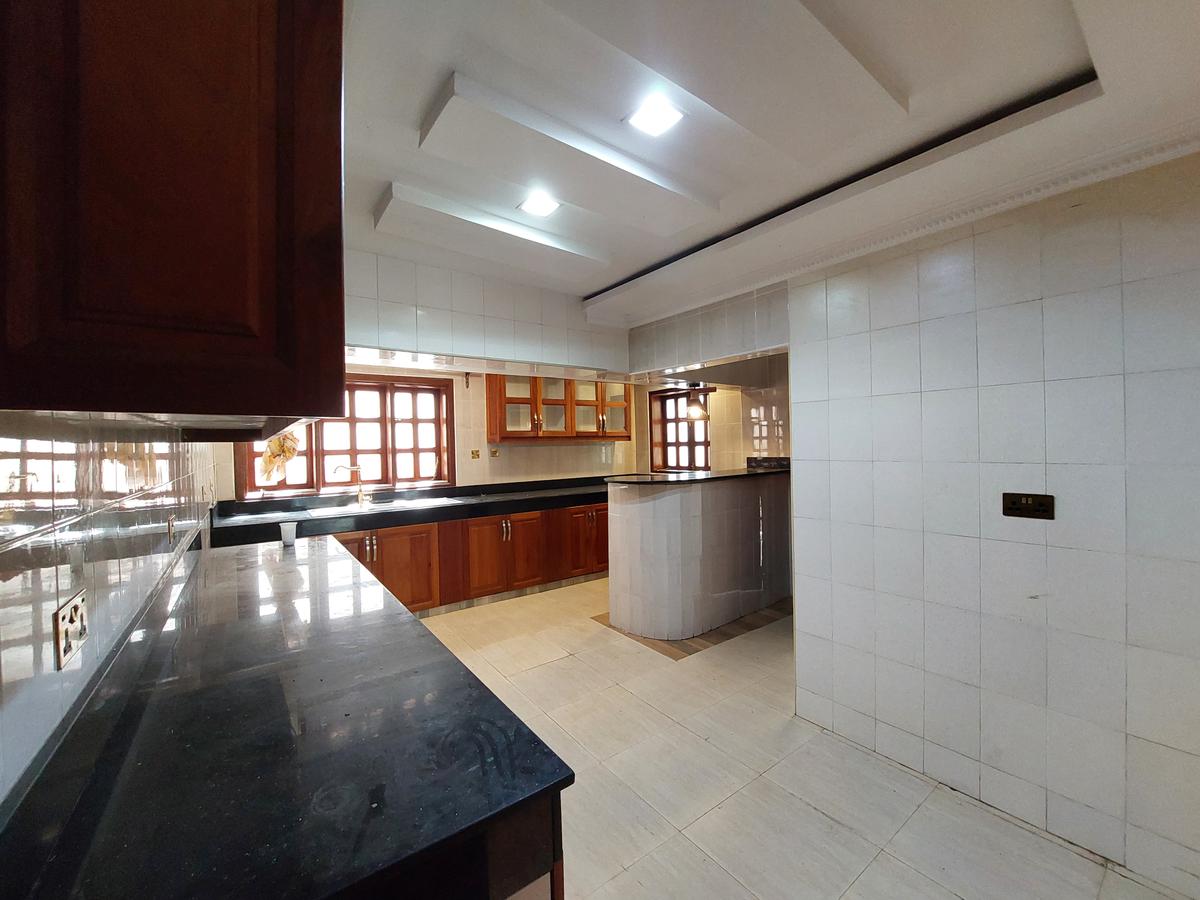 4 Bed House with En Suite at New Kitisuru - 7