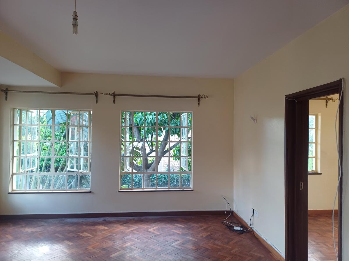 5 Bed Townhouse with En Suite in Lavington - 15