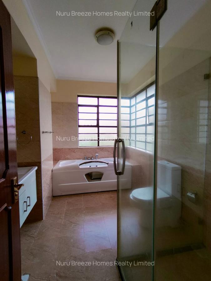 4 Bed Townhouse with En Suite in Kiambu Road - 16