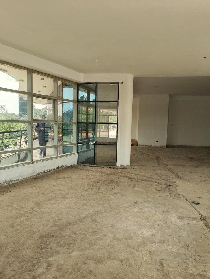 4,500 ft² Office with Service Charge Included at Lavington - 5