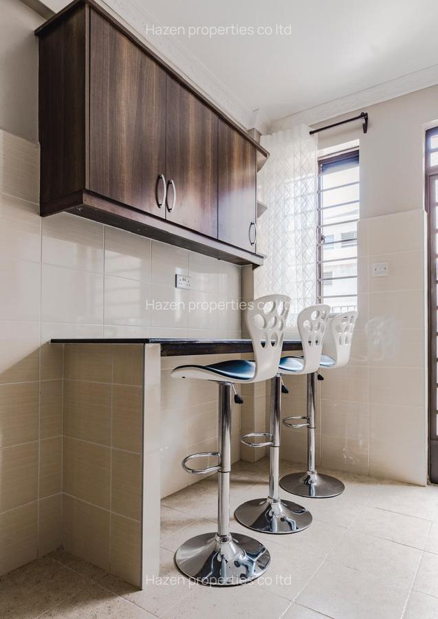 5 Bed Townhouse with En Suite at - 4