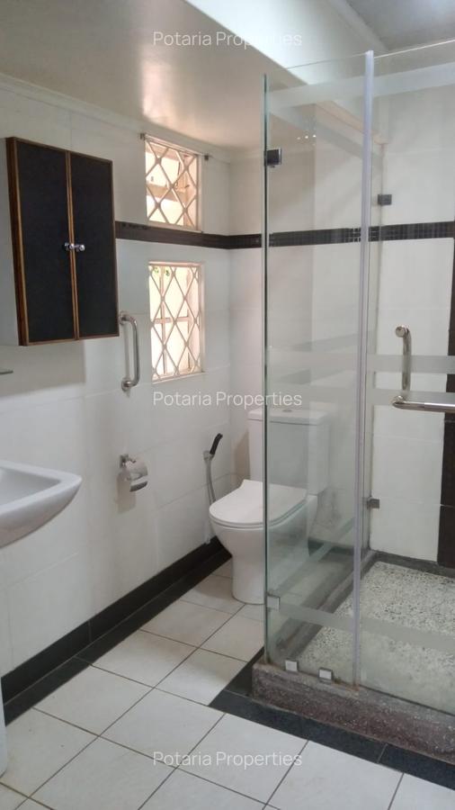 4 Bed House with En Suite in Muthaiga - 5