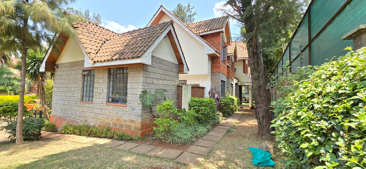 4 Bed Townhouse with En Suite at Lavington Chalbi Drive - 8