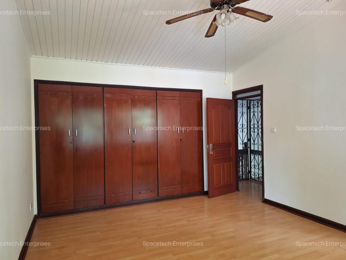 4 Bed Townhouse with En Suite in Muthaiga - 11