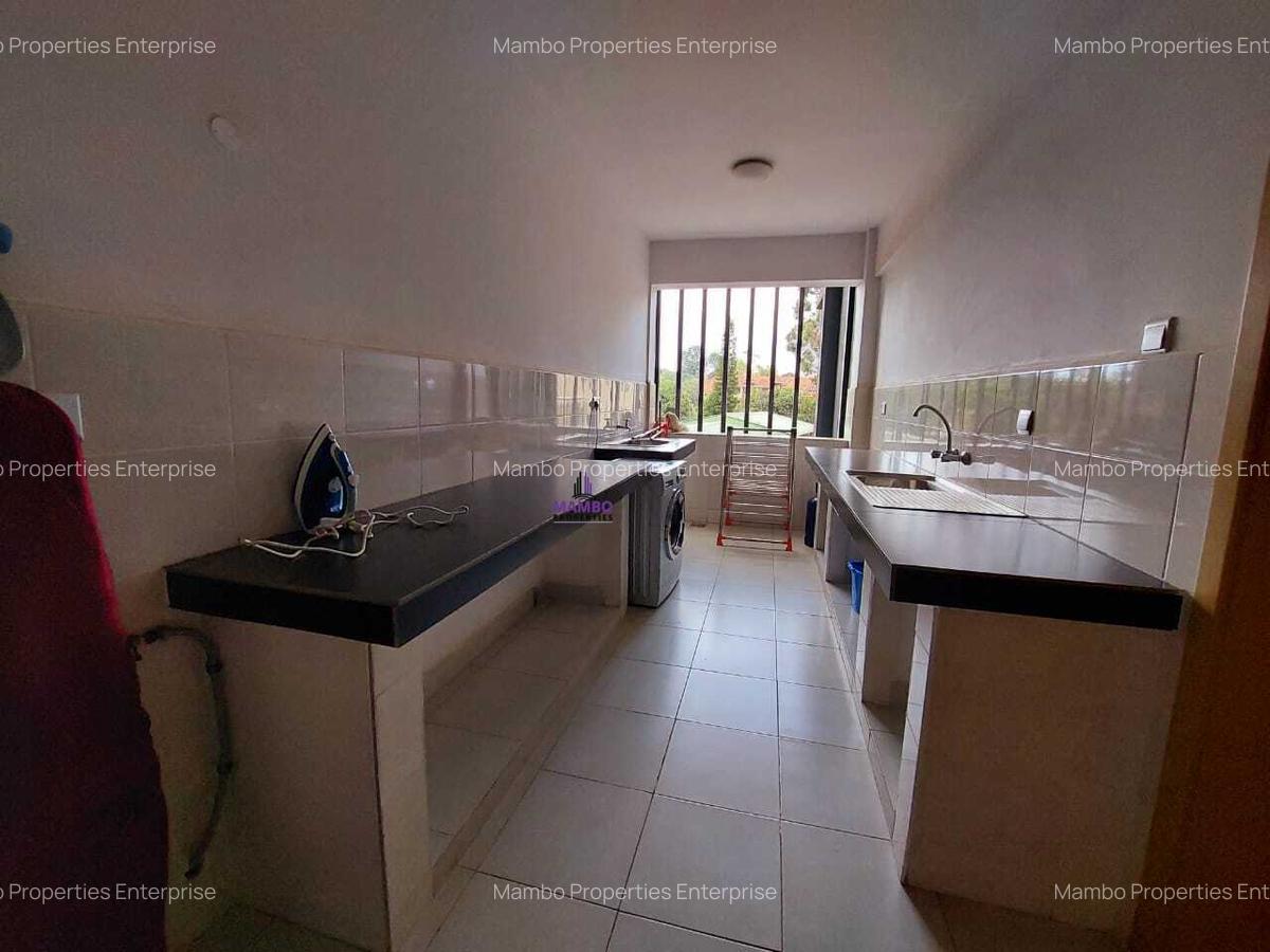 Serviced 2 Bed Apartment with En Suite at Brookside Drive - 5