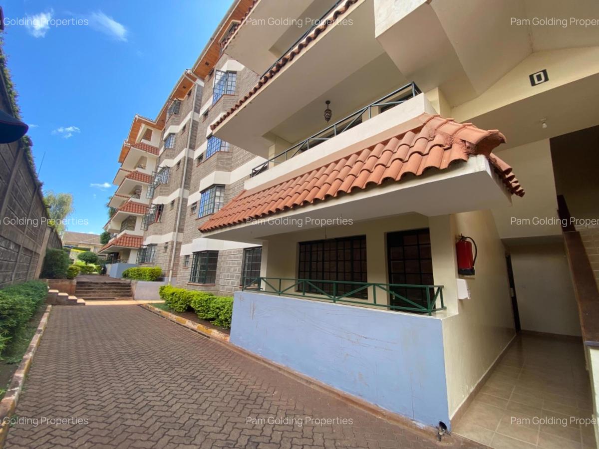3 Bed Apartment with En Suite in Kileleshwa - 10