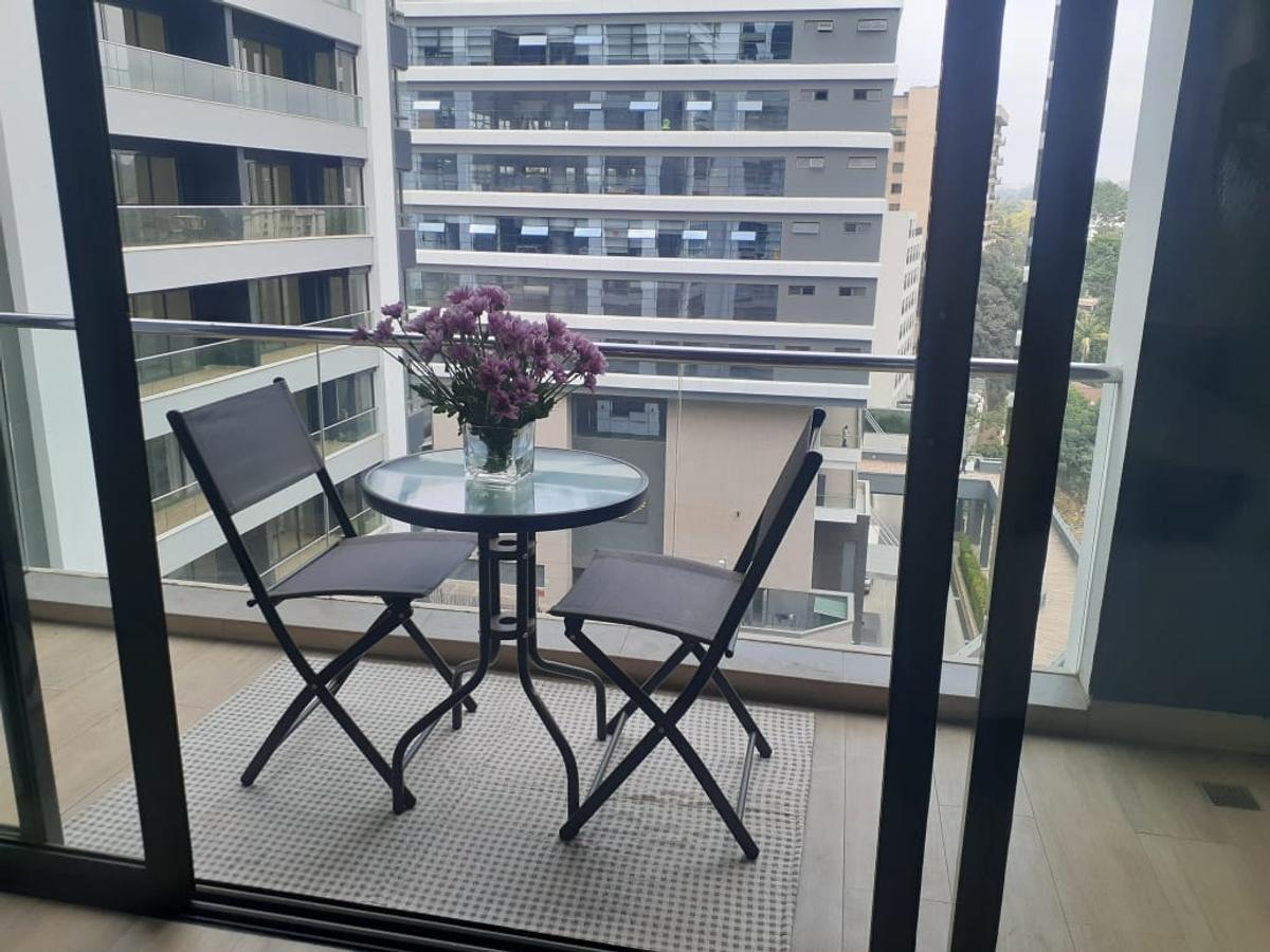 Serviced 1 Bed Apartment with En Suite in Riverside - 15