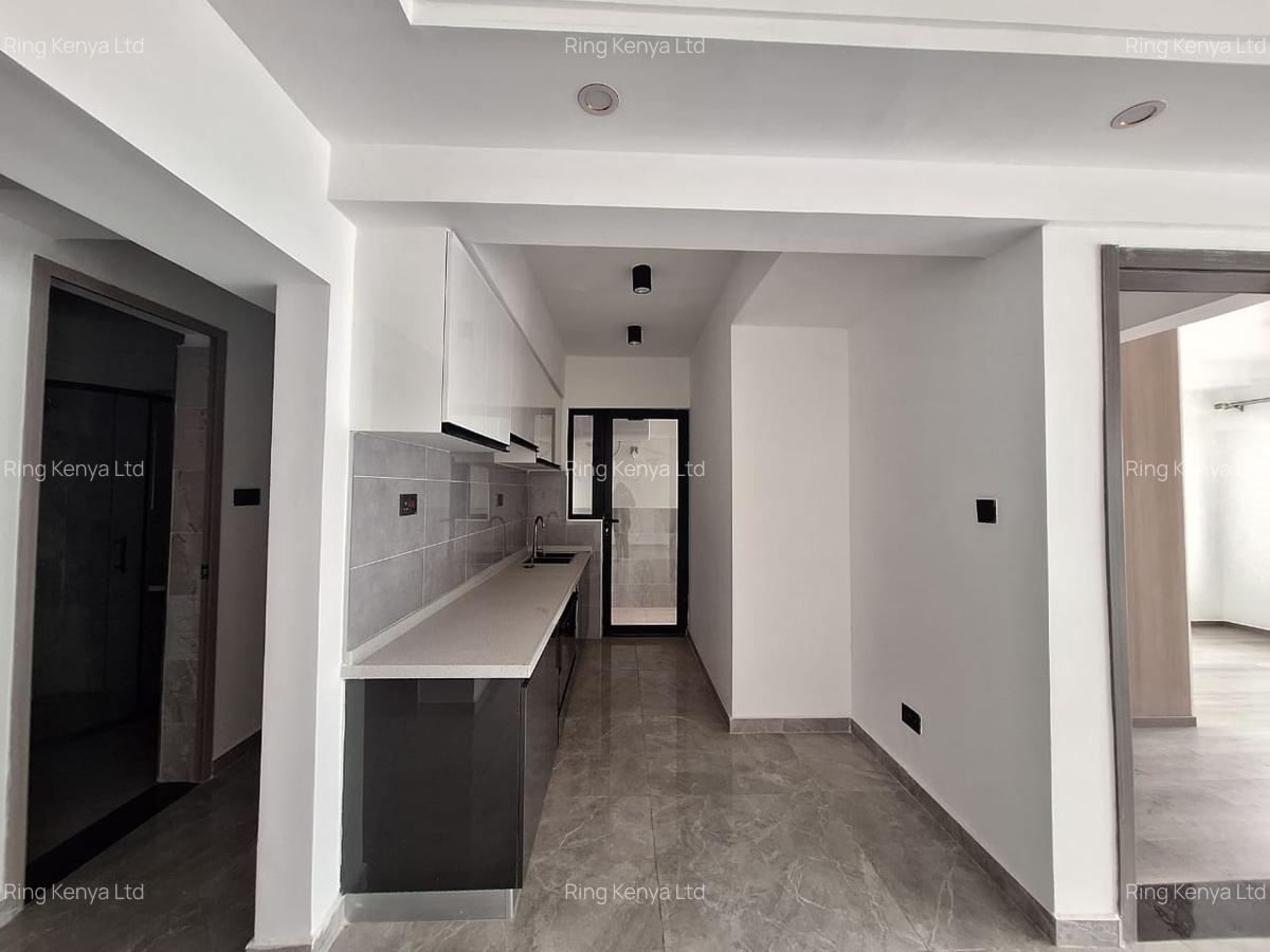 2 Bed Apartment with En Suite in Kilimani - 15