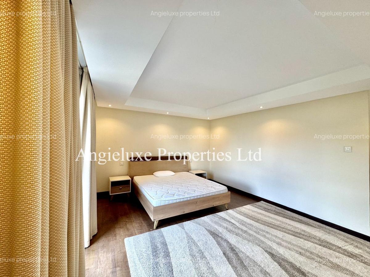 3 Bed Apartment with En Suite at Riverside Drive - 5