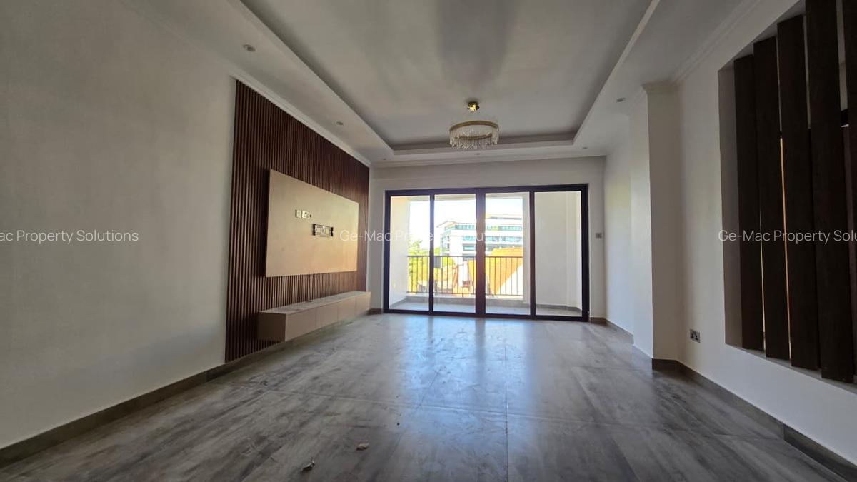 2 Bed Apartment with En Suite at Brookside - 15