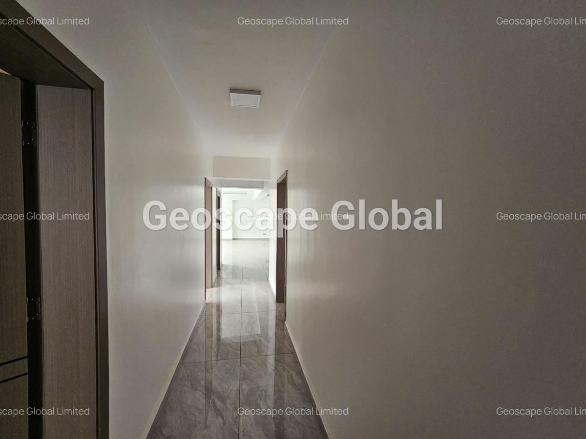 4 Bed Apartment with En Suite in Lavington - 8