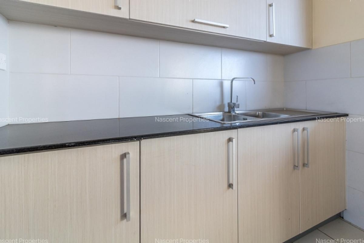 3 Bed Apartment with En Suite in Kileleshwa - 5