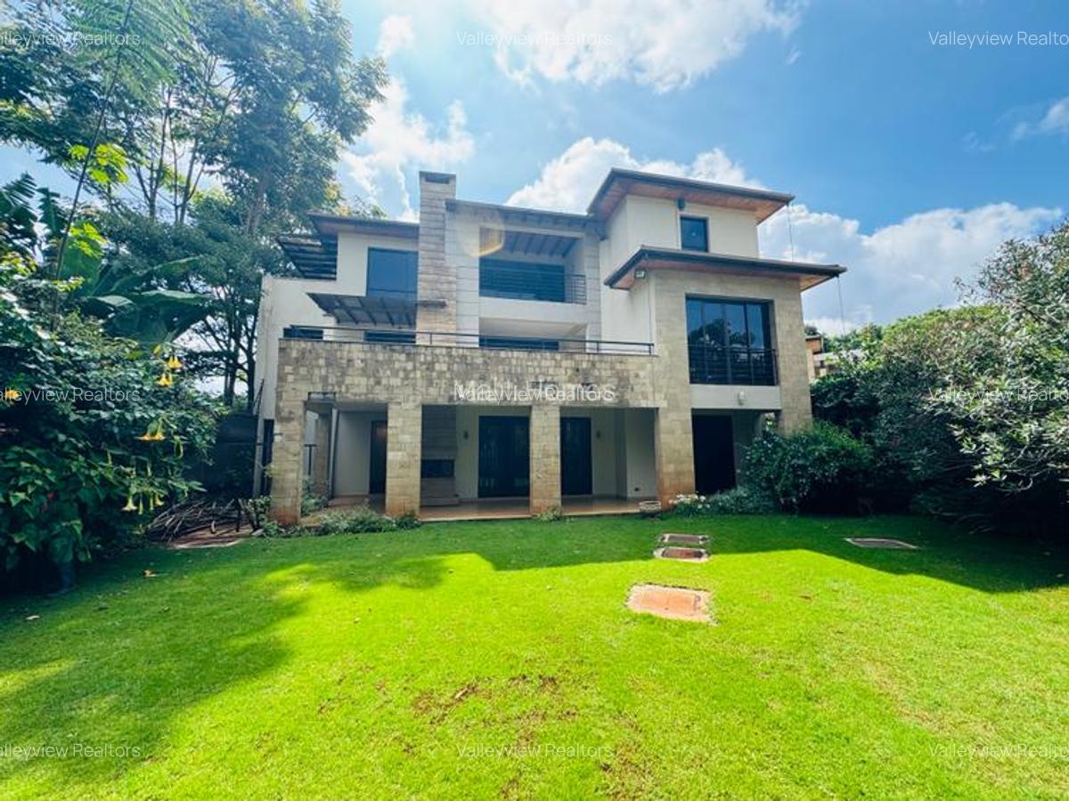 5 Bed Townhouse with En Suite at Lavington - 13