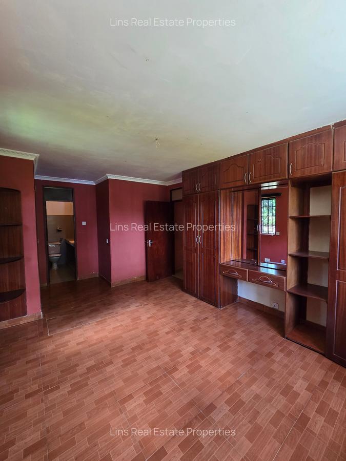4 Bed House with En Suite in Loresho - 15