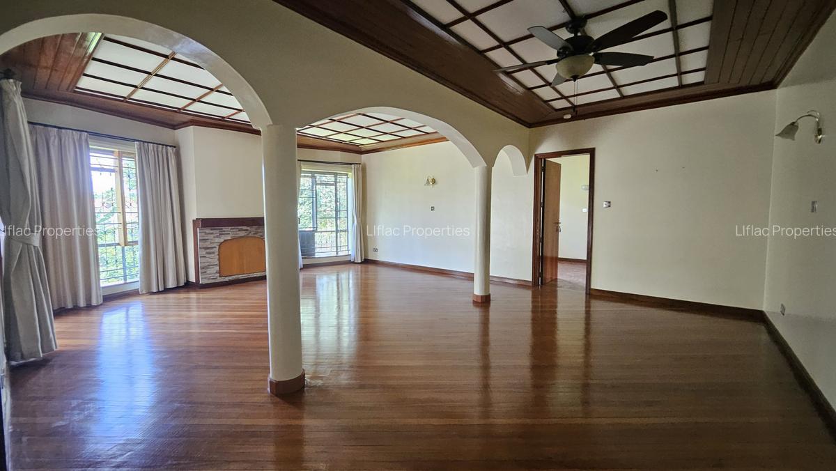 6 Bed House with En Suite in Runda - 17