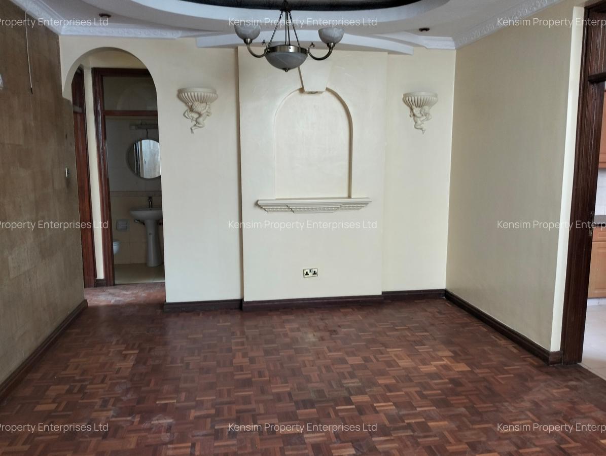 4 Bed Townhouse with En Suite in Lavington - 13