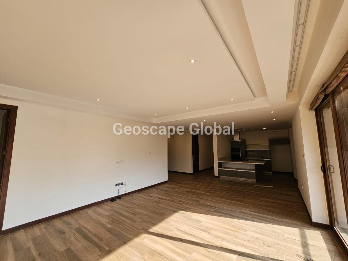 3 Bed Apartment with En Suite in Spring Valley - 12