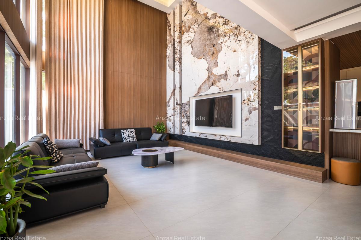 5 Bed Villa with En Suite at Jacaranda Avenue - 4